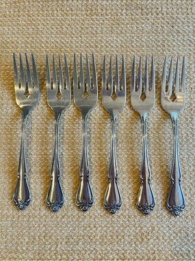 Oneida Silver Arbor Rose Salad Forks (6)